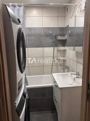 Pronájem bytu 3+1, Ostrava, Jana Maluchy, 73 m2