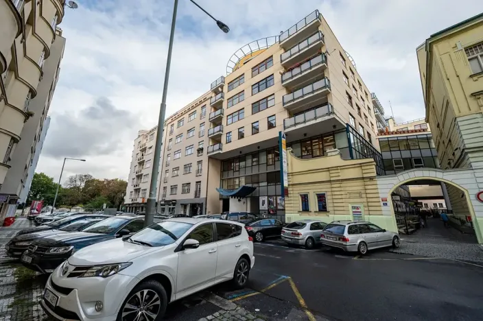 Pronájem bytu 2+kk, Praha - Vinohrady, Chrudimská, 71 m2