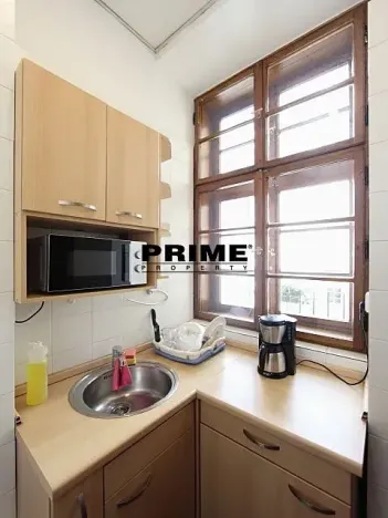 Pronájem kanceláře, Praha - Staré Město, Husova, 167 m2