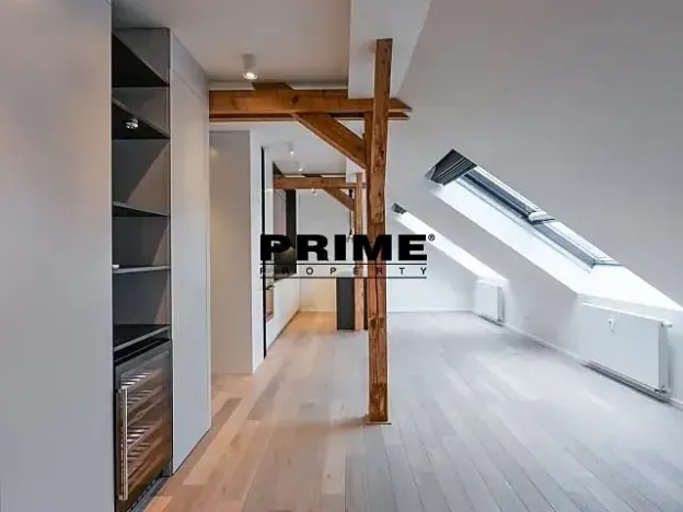 Pronájem bytu 3+kk, Praha - Vinohrady, náměstí Jiřího z Poděbrad, 156 m2