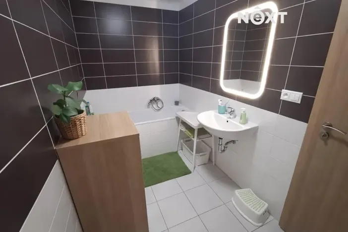 Pronájem bytu 2+kk, Zlín, Kúty, 62 m2