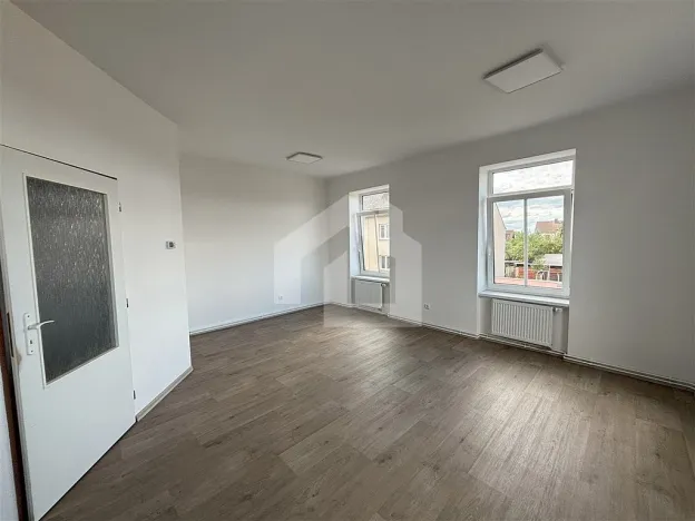 Pronájem bytu 1+kk, České Budějovice - České Budějovice 5, Ledenická, 32 m2