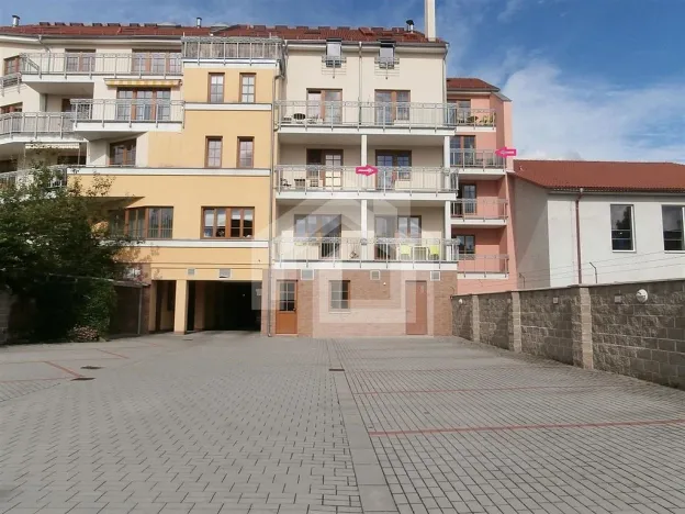 Pronájem bytu 3+kk, České Budějovice - České Budějovice 6, Jeronýmova, 124 m2