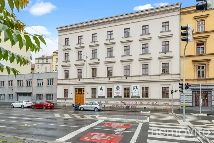 Prodej bytu 2+1, Praha - Holešovice, Bubenská, 69 m2