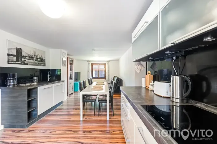 Prodej vícegeneračního domu, Lobeč, 340 m2