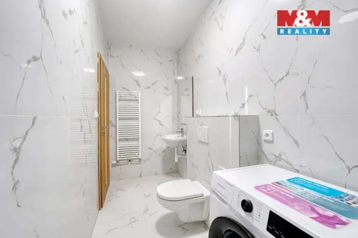 Pronájem bytu 1+1, Plzeň - Jižní Předměstí, Husova, 35 m2