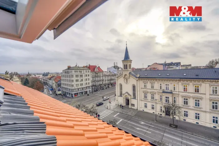 Pronájem bytu 1+1, Plzeň - Jižní Předměstí, Husova, 33 m2