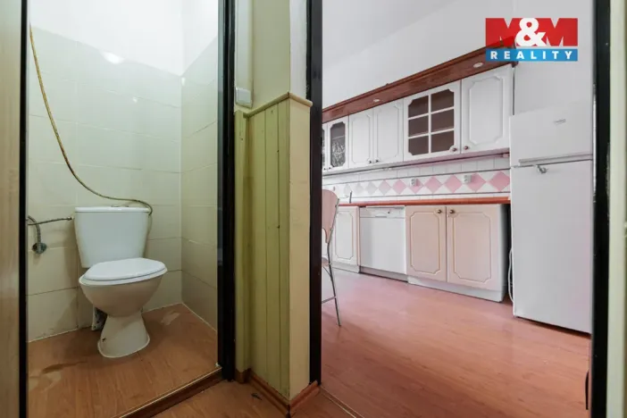 Pronájem bytu 1+1, Karlovy Vary, Jaltská, 42 m2