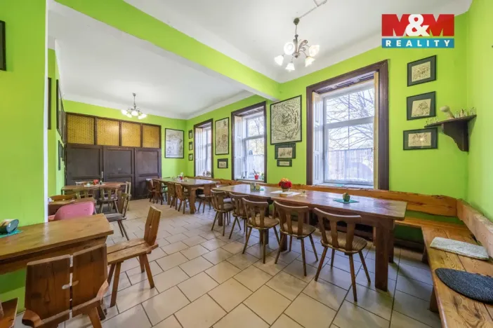 Prodej restaurace, Zvíkovec, 275 m2