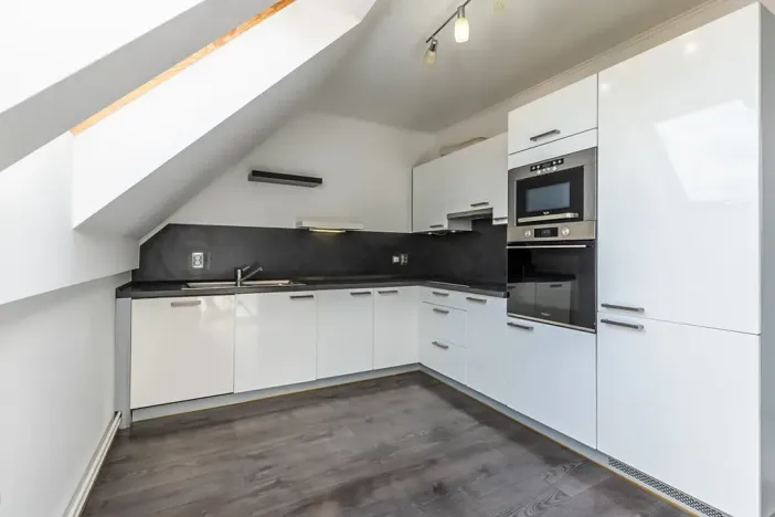 Prodej bytu 3+kk, Nupaky, U Školky, 73 m2