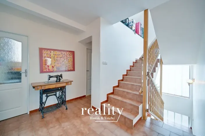 Prodej rodinného domu, Hodonice, 480 m2