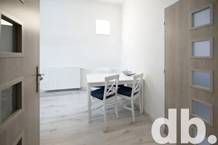 Pronájem bytu 2+kk, Karlovy Vary, Jabloňová, 45 m2