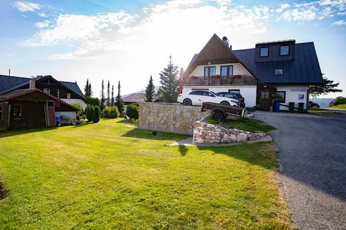 Prodej ubytování, Strážné, 450 m2