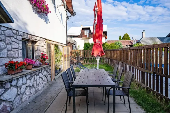 Prodej rodinného domu, Strážné, 450 m2