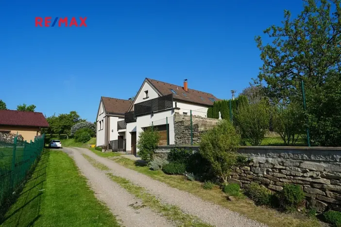 Prodej kanceláře, Lomnice, 298 m2