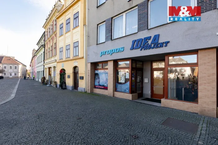 Prodej kanceláře, Bruntál, nám. Míru, 720 m2