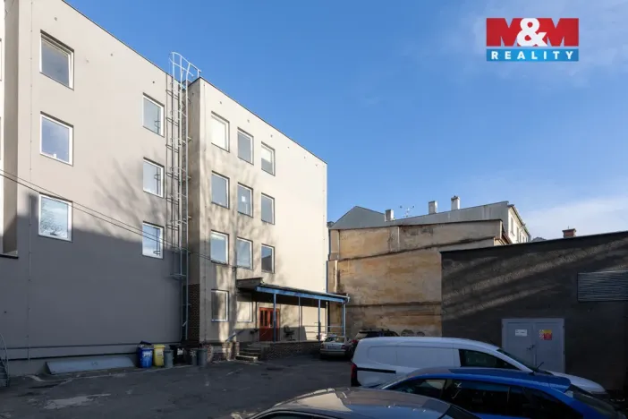 Prodej kanceláře, Bruntál, nám. Míru, 720 m2