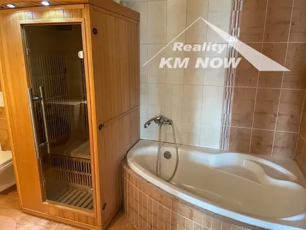 Pronájem bytu 2+kk, Kroměříž, Nitranská, 70 m2