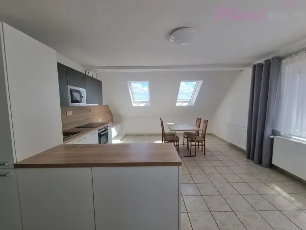 Pronájem bytu 3+kk, Uherský Brod, 66 m2