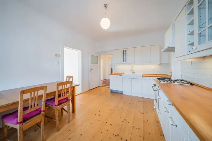 Pronájem bytu 5+1, Praha - Modřany, Nečova, 200 m2