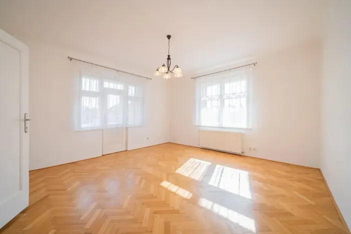 Pronájem bytu 5+1, Praha - Modřany, Nečova, 200 m2