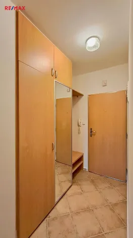 Pronájem bytu 2+kk, Praha - Vysočany, U Kloubových domů, 69 m2