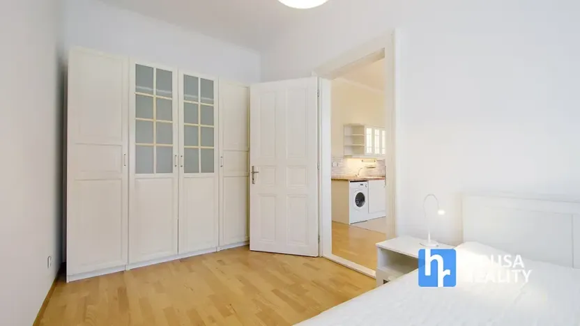 Pronájem bytu 2+kk, Praha - Nové Město, Pod Slovany, 58 m2