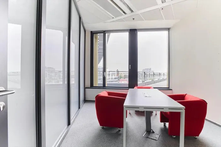 Pronájem kanceláře, Praha - Nusle, Pikrtova, 536 m2