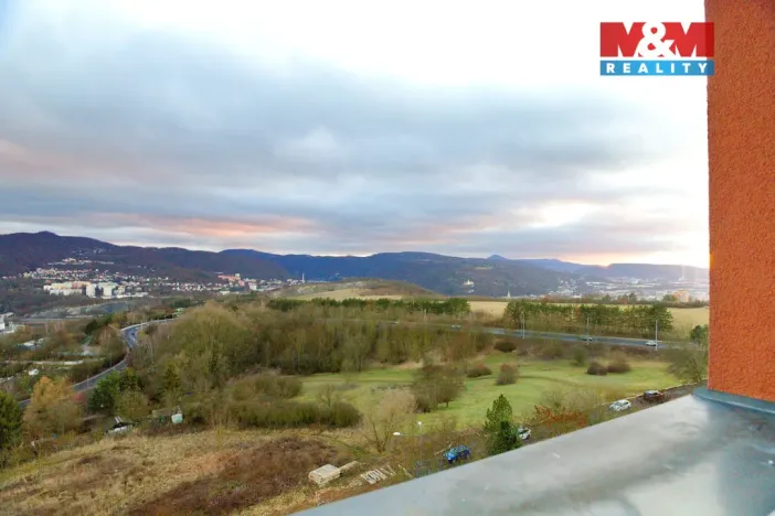 Prodej bytu 3+1, Ústí nad Labem - Severní Terasa, Rabasova, 70 m2