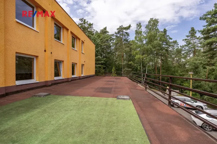 Prodej ubytování, Doksy, Pod Borným, 1700 m2