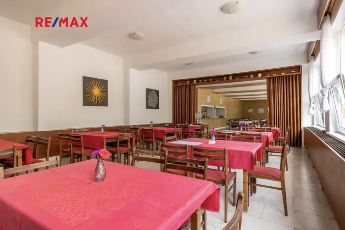 Prodej rodinného domu, Doksy, Pod Borným, 1700 m2