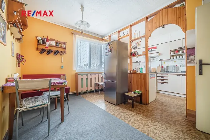 Prodej rodinného domu, Praha - Dolní Počernice, Listopadová, 302 m2