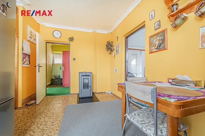 Prodej rodinného domu, Praha - Dolní Počernice, Listopadová, 302 m2