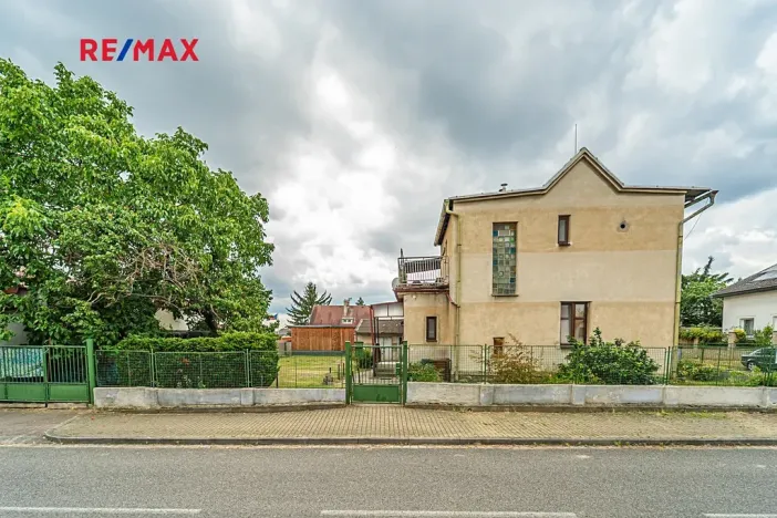 Prodej rodinného domu, Praha - Dolní Počernice, Listopadová, 302 m2