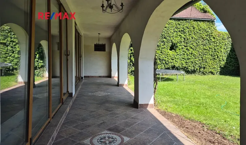 Prodej rodinného domu, Janůvky, 457 m2