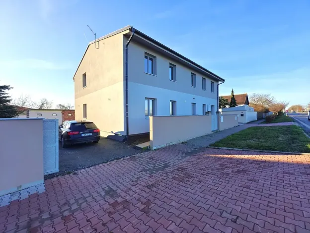 Pronájem bytu 2+kk, Nehvizdy, 65 m2