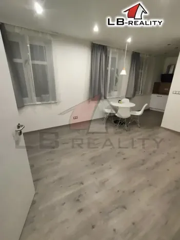 Pronájem bytu 2+kk, Kolín, Politických vězňů, 55 m2