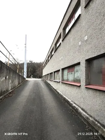 Pronájem garáže, Zlín, Dřevnická, 16 m2