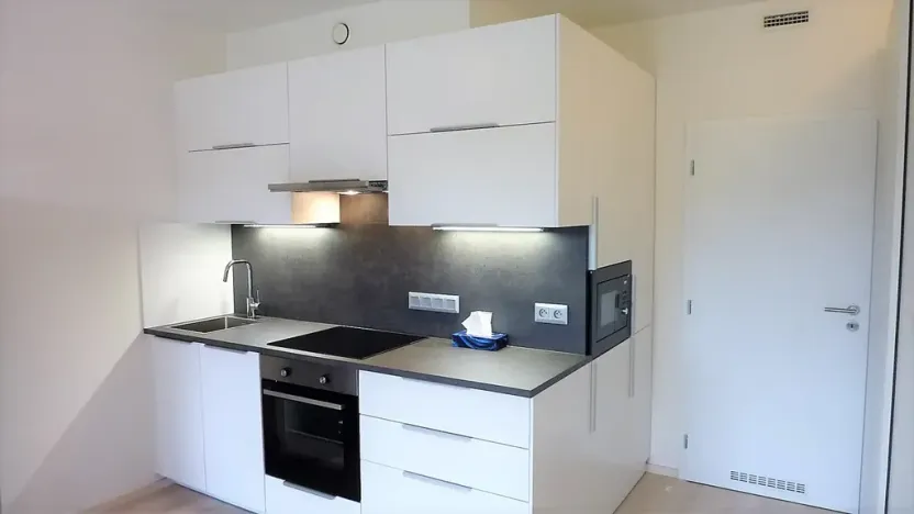 Pronájem bytu 1+kk, Praha - Hodkovičky, Šífařská, 34 m2