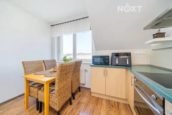 Prodej bytu 2+1, Velká Bystřice, Na Vyhlídce, 59 m2