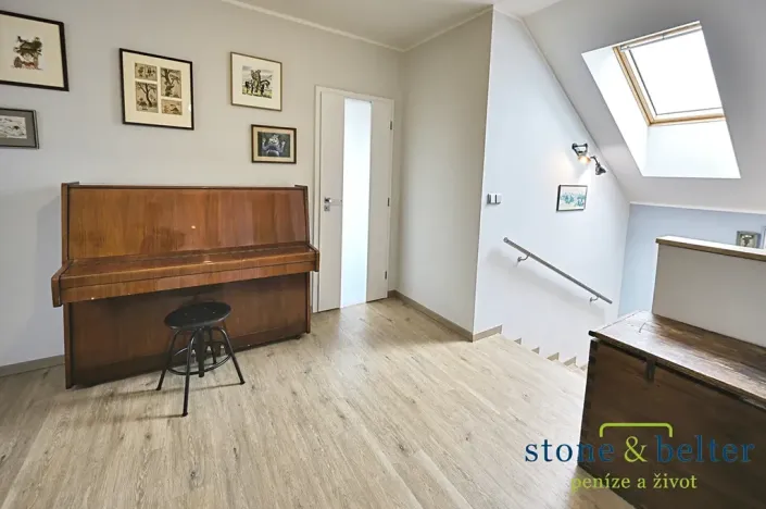 Prodej rodinného domu, Měšice, V lukách, 267 m2