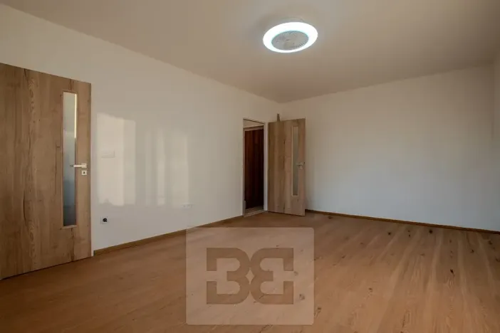 Pronájem bytu 1+1, Praha - Střížkov, Bínova, 32 m2