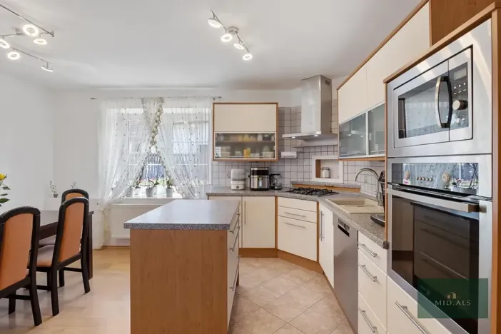 Prodej rodinného domu, Nevřeň, 200 m2