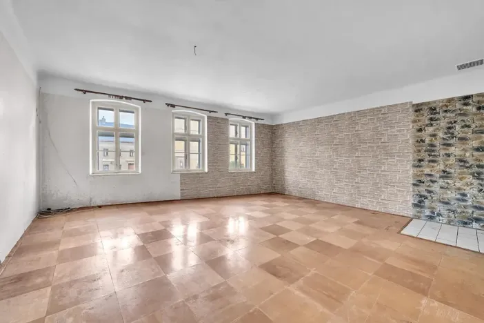 Prodej rodinného domu, Štíty, nám. Míru, 170 m2
