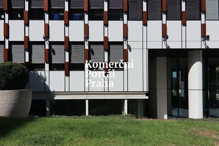 Pronájem restaurace, Praha - Nusle, Lomnického, 470 m2