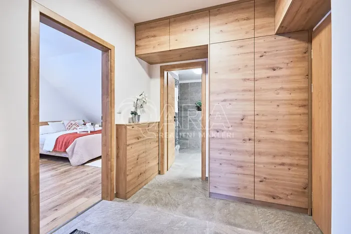 Prodej bytu 2+kk, Borová Lada, 71 m2