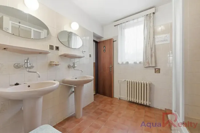 Prodej vícegeneračního domu, Karlovy Vary, Modenská, 290 m2