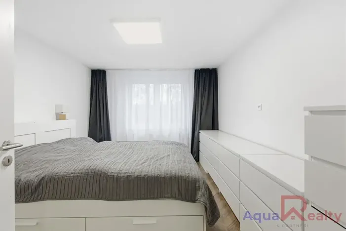 Prodej bytu 2+1, Ostrov, Masarykova, 51 m2