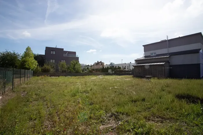 Prodej pozemku pro bydlení, Praha - Satalice, K lindě, 572 m2