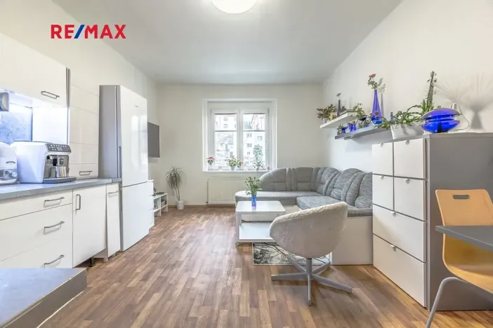 Prodej bytu 2+kk, Praha - Záběhlice, Záběhlická, 44 m2